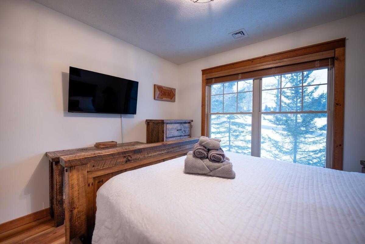 Luxury House In Pocono Mountains *