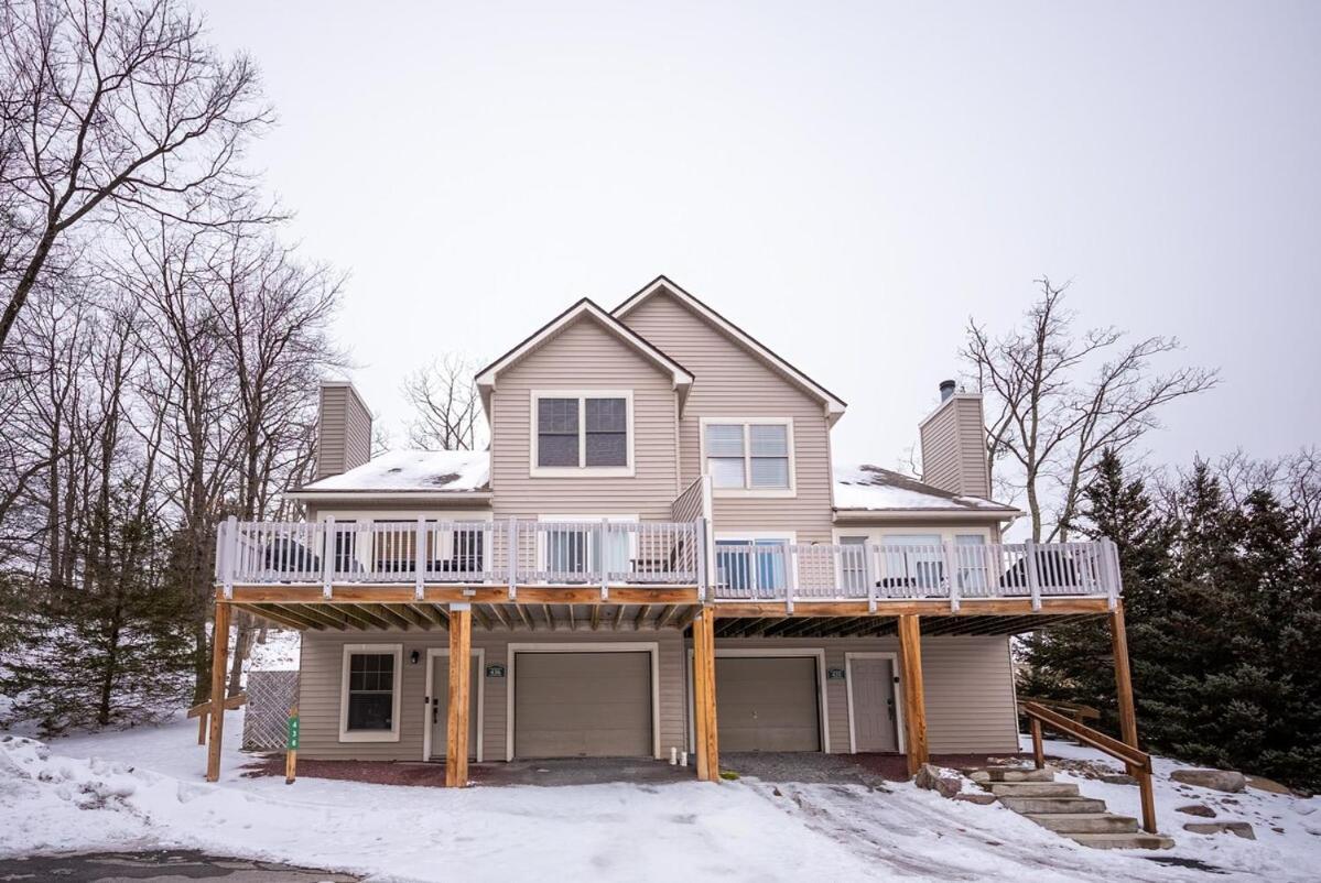 Luxury House In Pocono Mountains