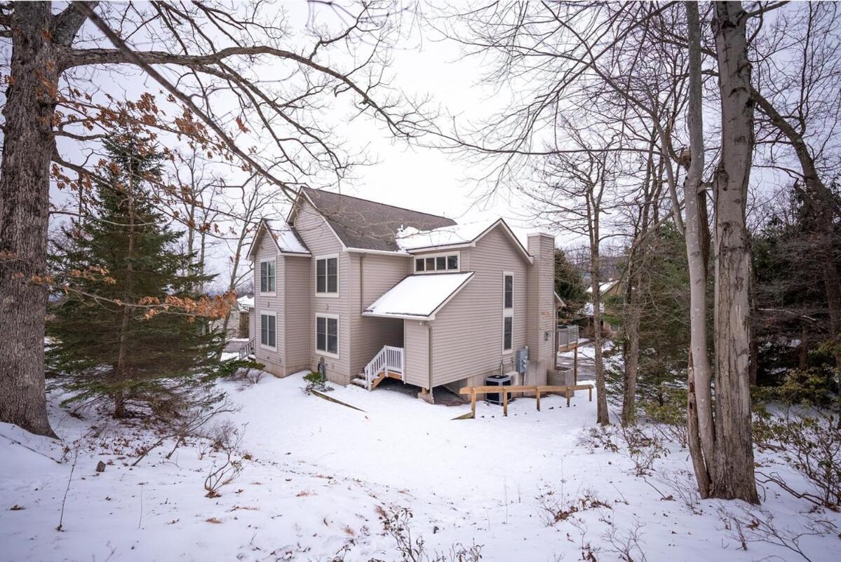 Luxury House In Pocono Mountains *